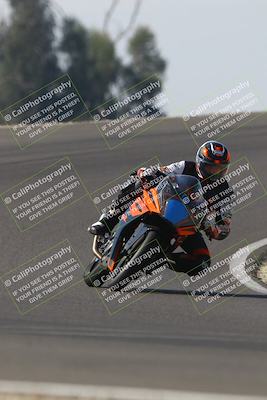 media/Nov-01-2025-TrackDaz (Sat) [[2b4d5192bc]]/B Group/1220pm (Turn 2 Outside)/